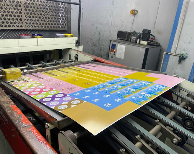 Color en metalgrafía